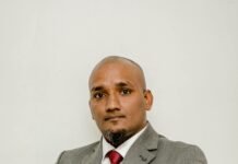 Louis Dominique Seedeeal : Fondateur de Radio Mo Pep – Info Libre et Journaliste International